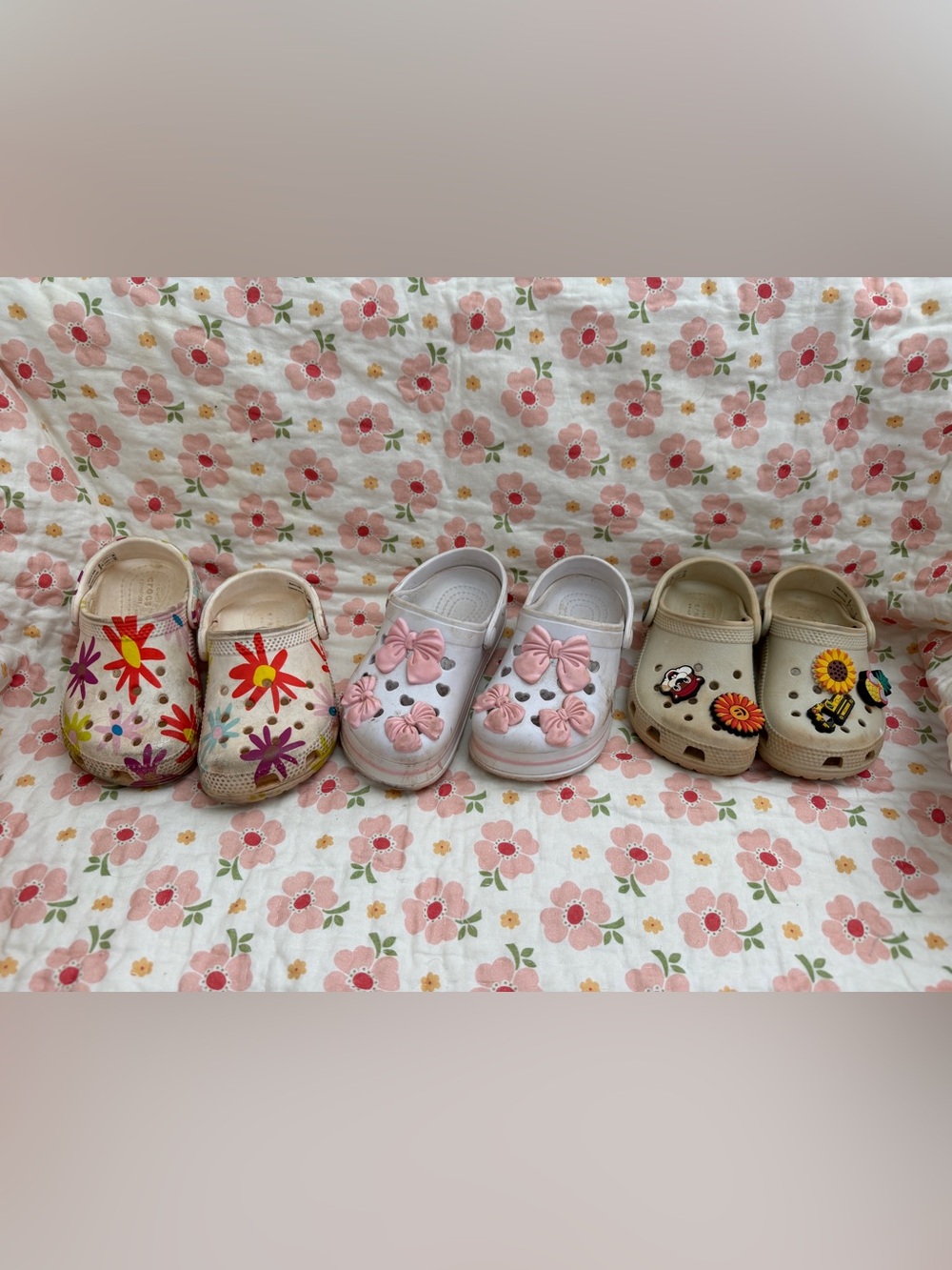 Girls' Pink Floral Slip-On Clog Shoes - Cute Bow & Flower Accents Play Shoes